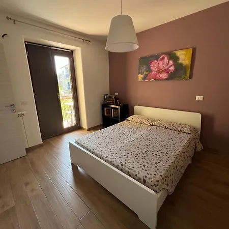 Apartment La Rosa Dell'etna - Completo Valverde (Sicily)